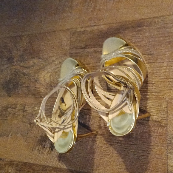 Jimmy Choo Metallic Gold Leather and Coarse Glitter Cage Open Toe Sandals 😘 - Picture 3 of 12